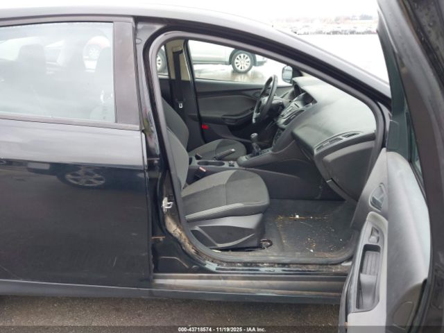 Ford Focus S Image 10