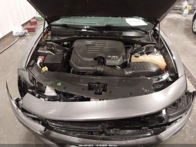 Dodge Charger Sxt Image 6