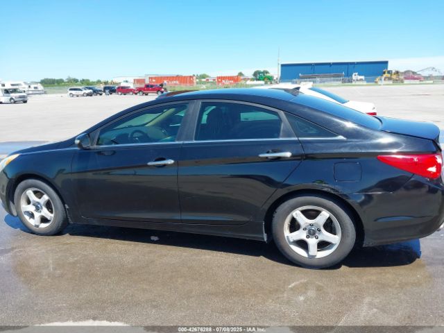Hyundai SONATA Limited 2.0t Image 11