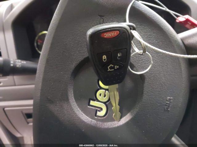 Jeep Liberty Sport Image 18