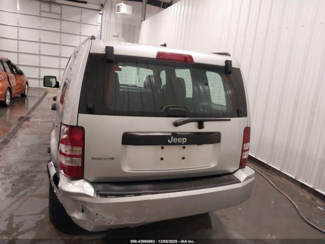 Jeep Liberty Sport Image 17