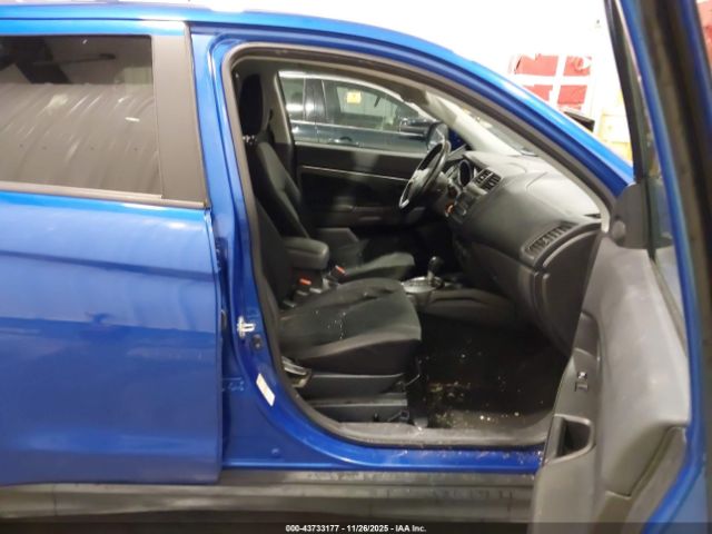 Mitsubishi Outlander Es Image 4