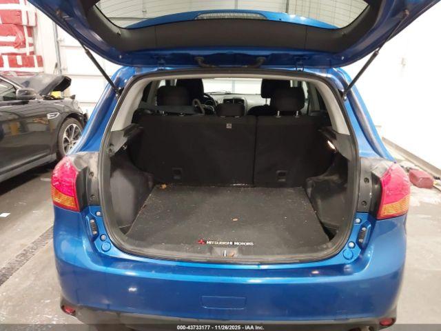 Mitsubishi Outlander Es Image 15